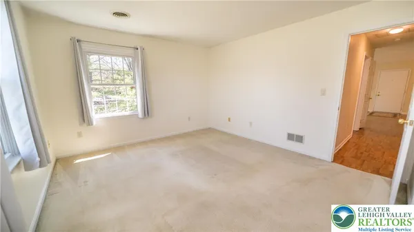 $259,900 | 4655 Cheryl Drive, Bethlehem, PA 18017