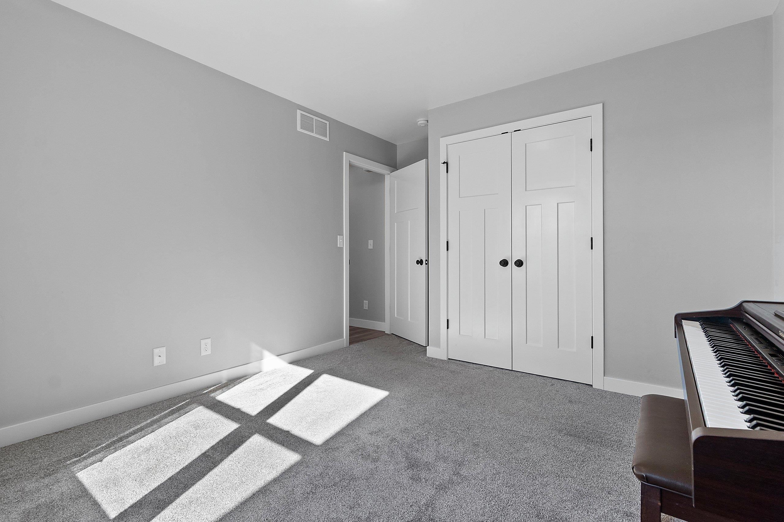 2985 East Bluetopaz Road Appleton, WI 54913 - Photo 32 of 45 Gallery Image 32