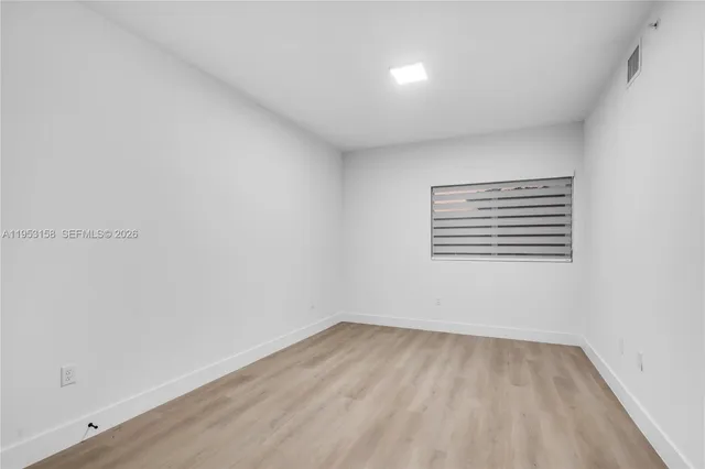 $2,700 | 3728 Northwest 19th Avenue, Unit 304, Miami, FL 33142