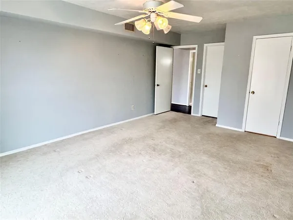 $1,695 | 4014 Ridglea Country Club Drive, Unit 407, Fort Worth, TX 76126