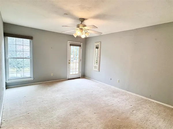 $1,695 | 4014 Ridglea Country Club Drive, Unit 407, Fort Worth, TX 76126