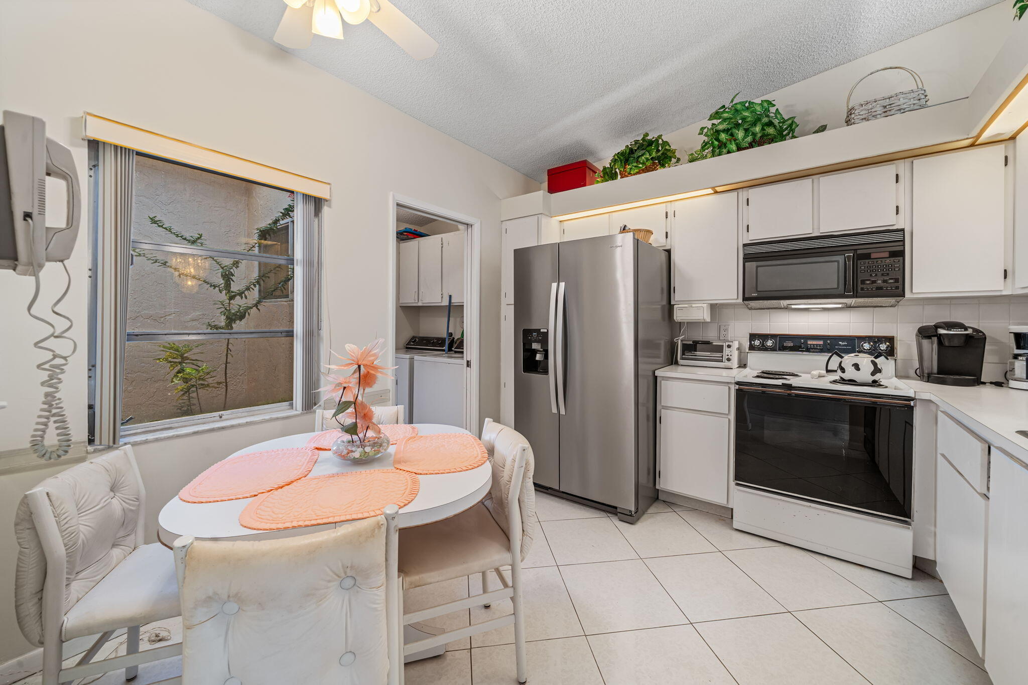 8030 Springside Court, Unit D Boca Raton, FL 33496 - Photo 7 of 39 Eat in Kitchen