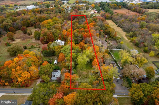 $150,000 | 647 Chestnut Street, Williamstown, NJ 08094