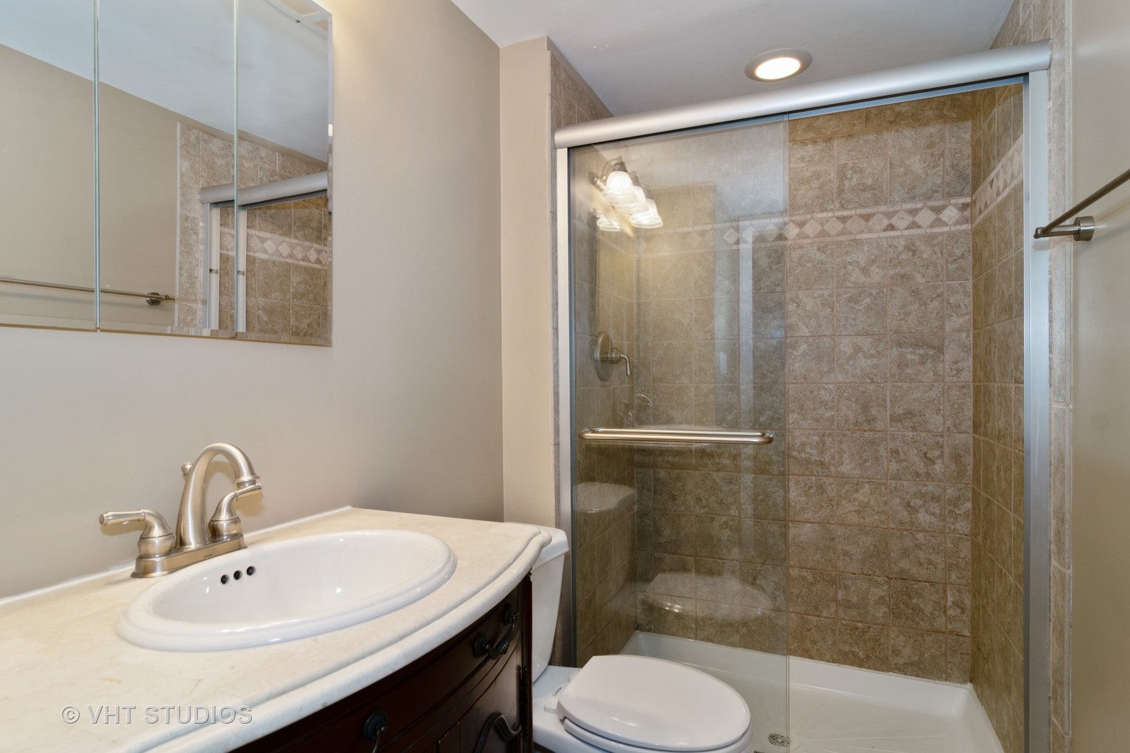 454 Spring Road, Unit 13 Elmhurst, IL 60126 - Photo 8 of 10