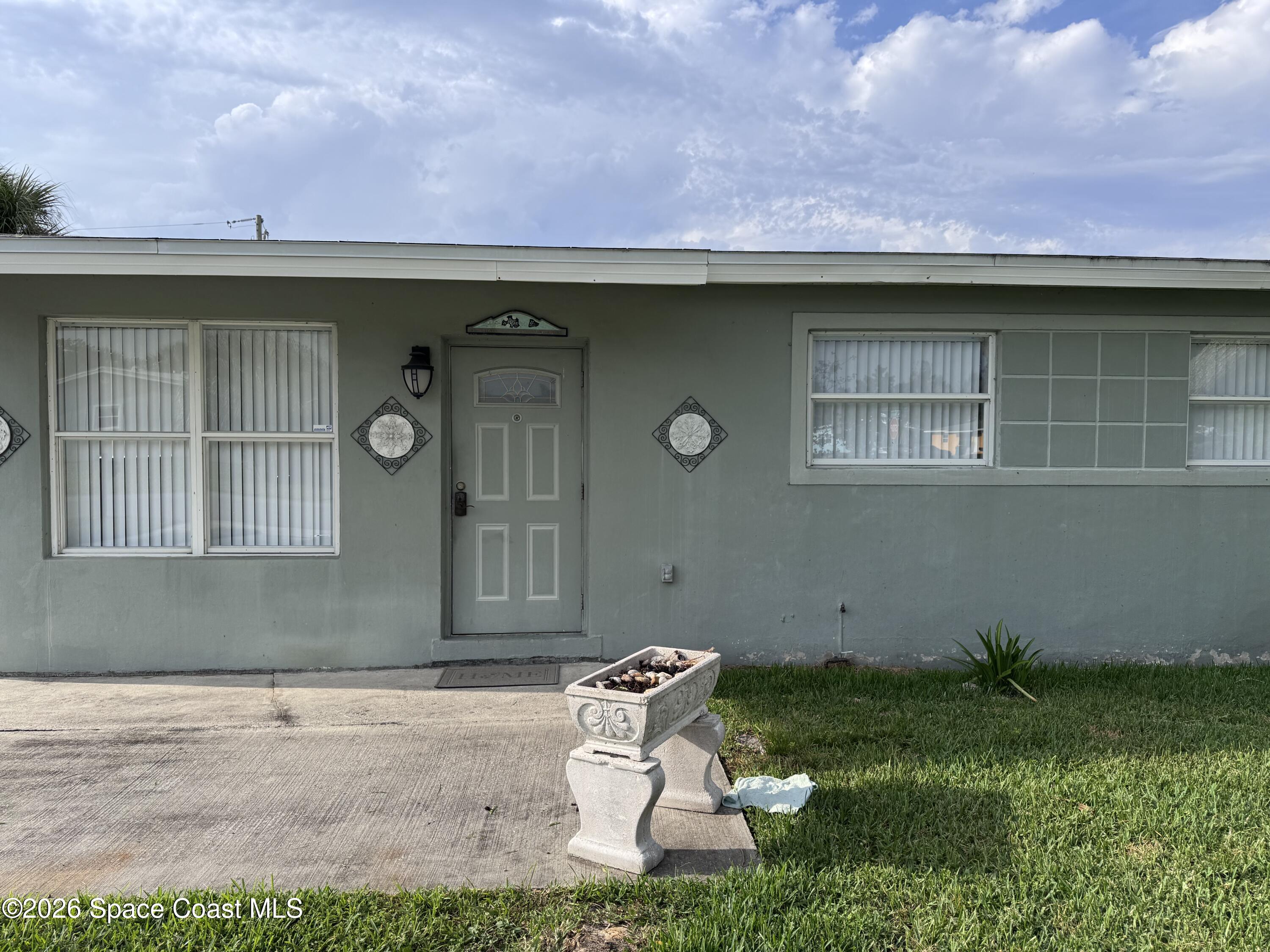 300 West Rutgers Street Melbourne, FL 32901 - Photo 2 of 14 IMG_5439