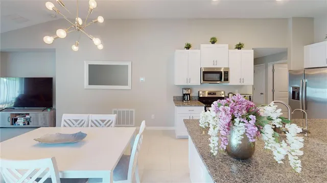 $295,000 | 421 Royal Empress Drive, Ruskin, FL 33570