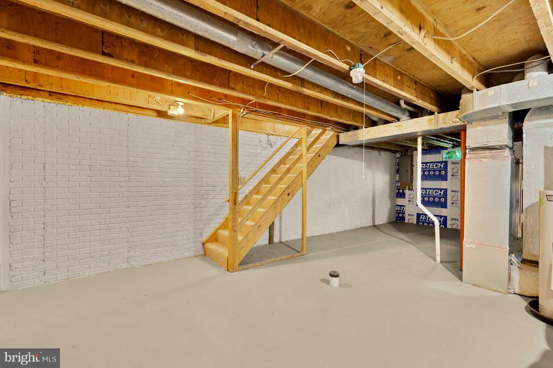 15009 Travert Way Silver Spring, MD 20906 - Photo 26 of 28 Stairs leading to the basement
