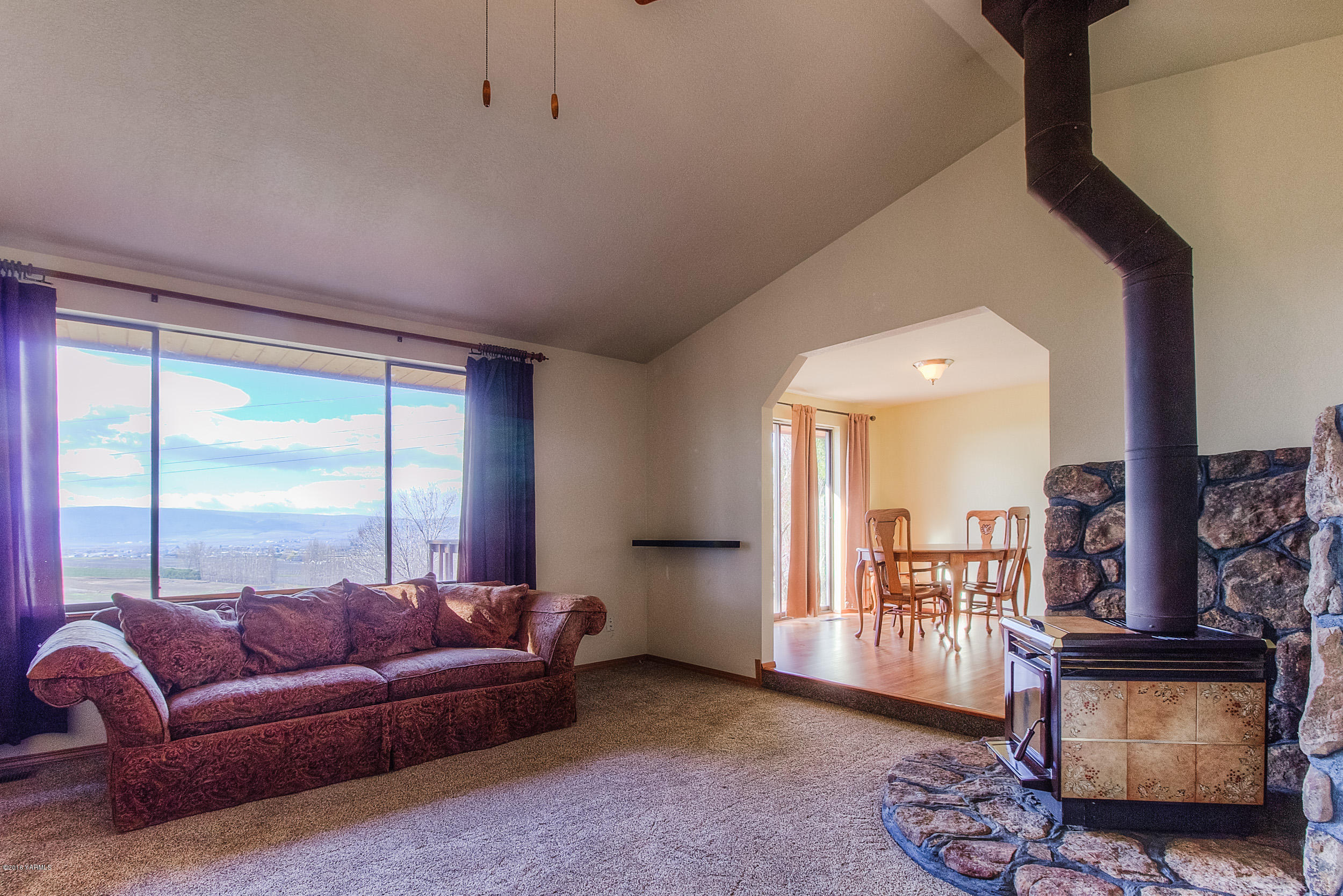 132 Faucher Road Yakima, WA 98901 - Photo 6 of 23 Woodstove