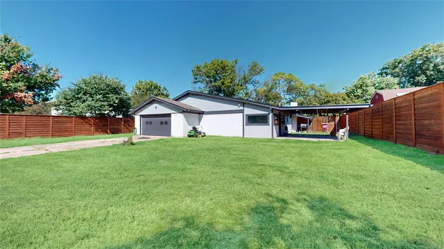 $425,000 | 108 Cedar View Drive, Rowlett, TX 75087