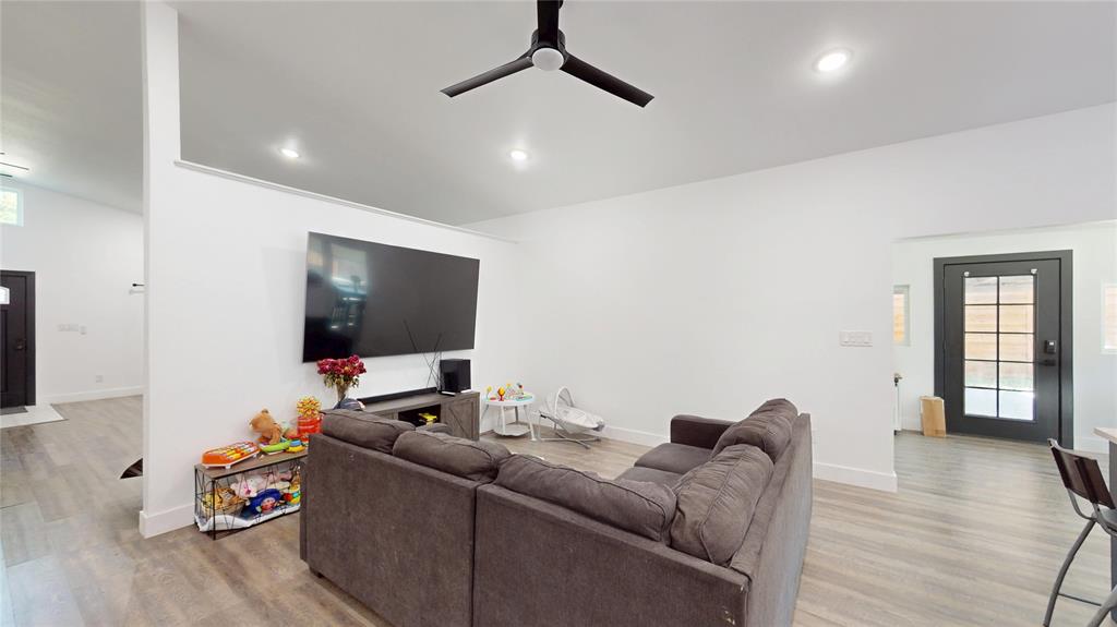 108 Cedar View Drive Rowlett, TX 75087 - Photo 5 of 29