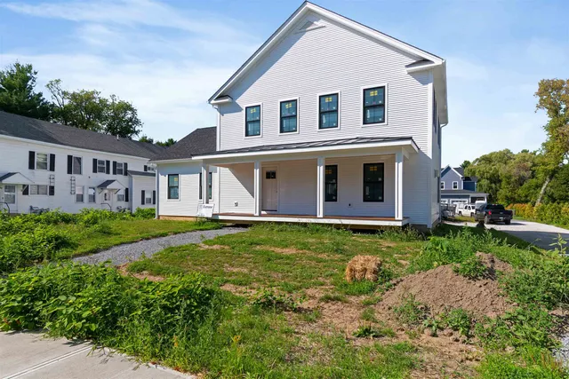 $1,100,000 | 897 Falls Road, Shelburne, VT 05482