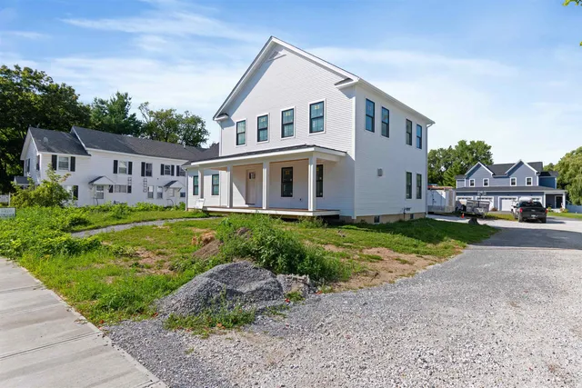 $1,100,000 | 897 Falls Road, Shelburne, VT 05482