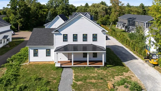 $1,100,000 | 897 Falls Road, Shelburne, VT 05482