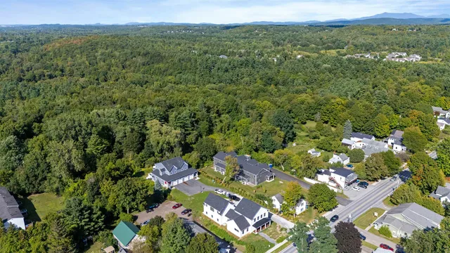 $1,100,000 | 897 Falls Road, Shelburne, VT 05482