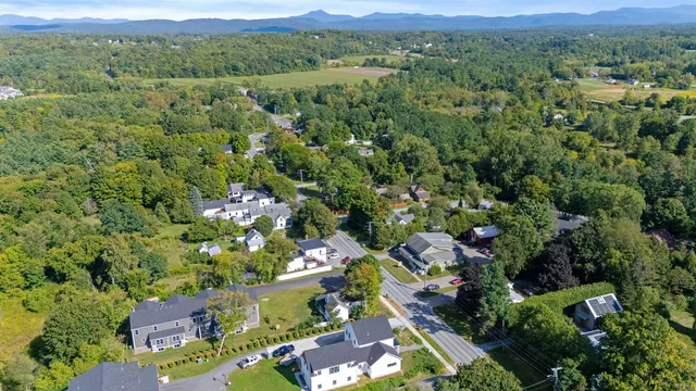 $1,100,000 | 897 Falls Road, Shelburne, VT 05482