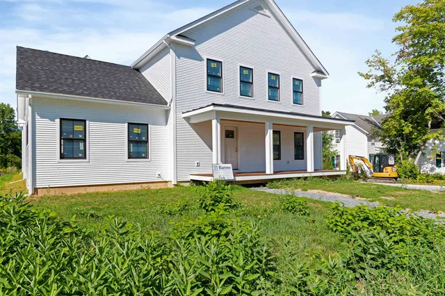 $1,100,000 | 897 Falls Road, Shelburne, VT 05482