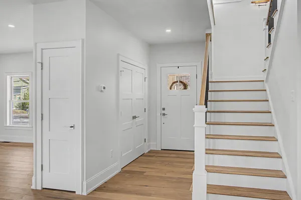 $995,000 | 897 Falls Road, Shelburne, VT 05482