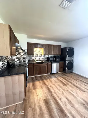 $1,500 | 325 Ferguson Avenue, Long Beach, MS 39560