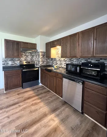 $1,500 | 325 Ferguson Avenue, Long Beach, MS 39560