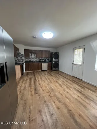 $1,500 | 325 Ferguson Avenue, Long Beach, MS 39560