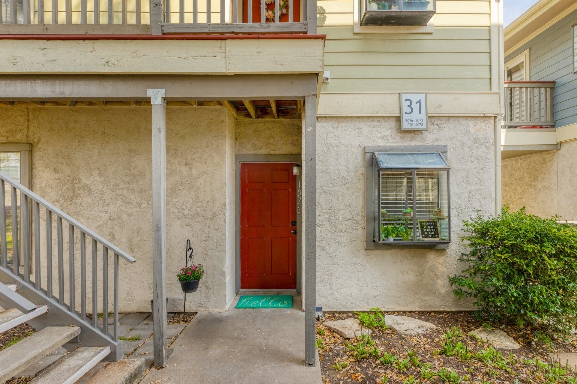 a view of entrance of house