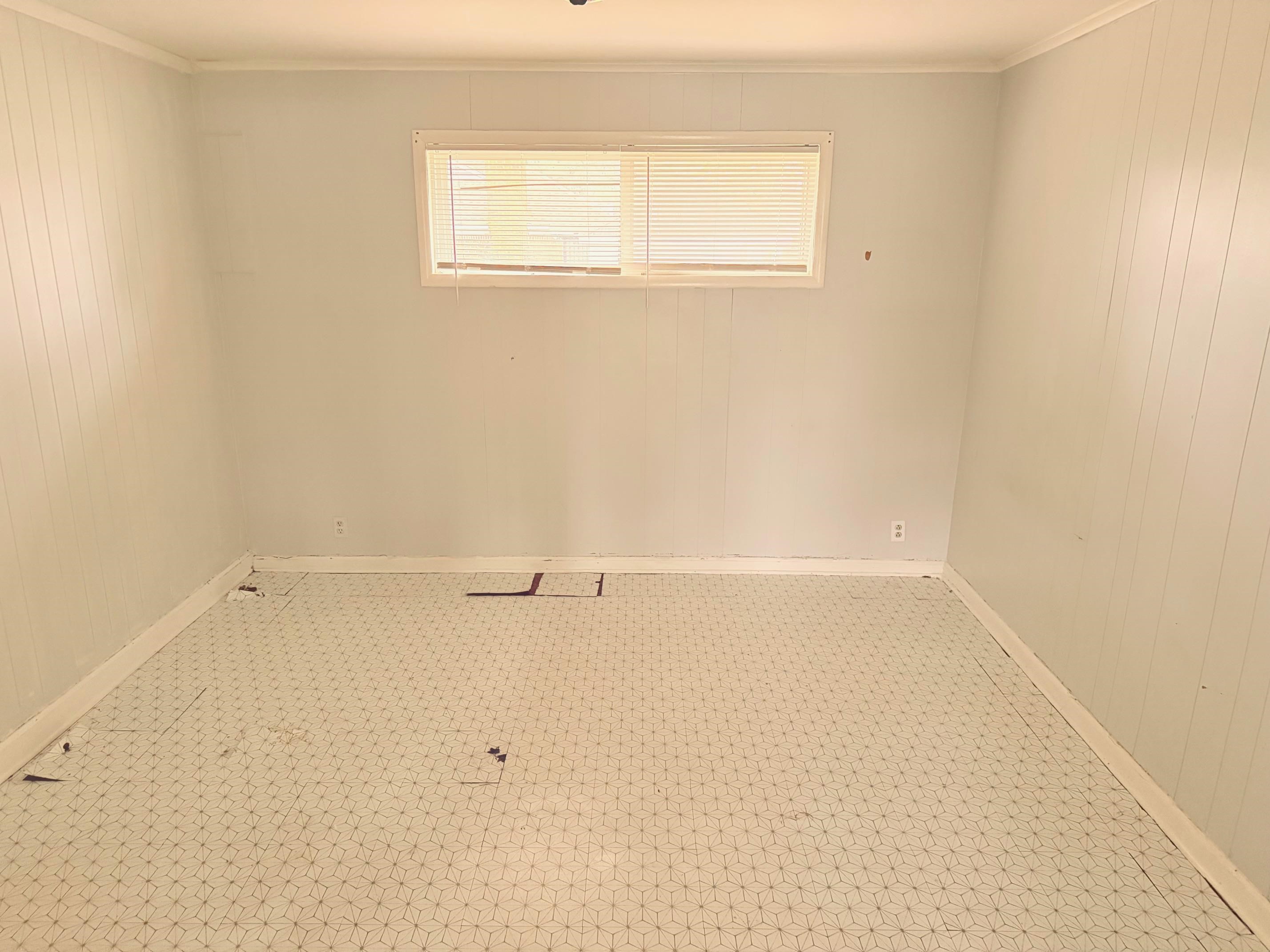 1783 Danville Road Memphis, TN 38117 - Photo 5 of 12 a view of a small space