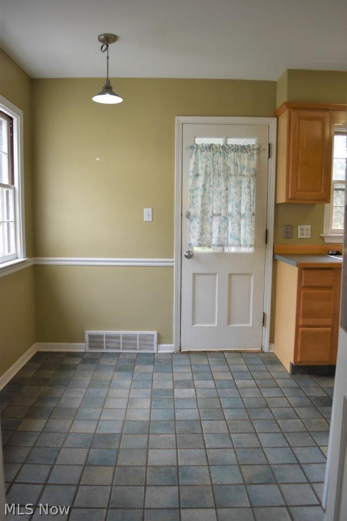 2566 Thurmont Road Akron, OH 44313 - Photo 9 of 29 Gallery Image 9