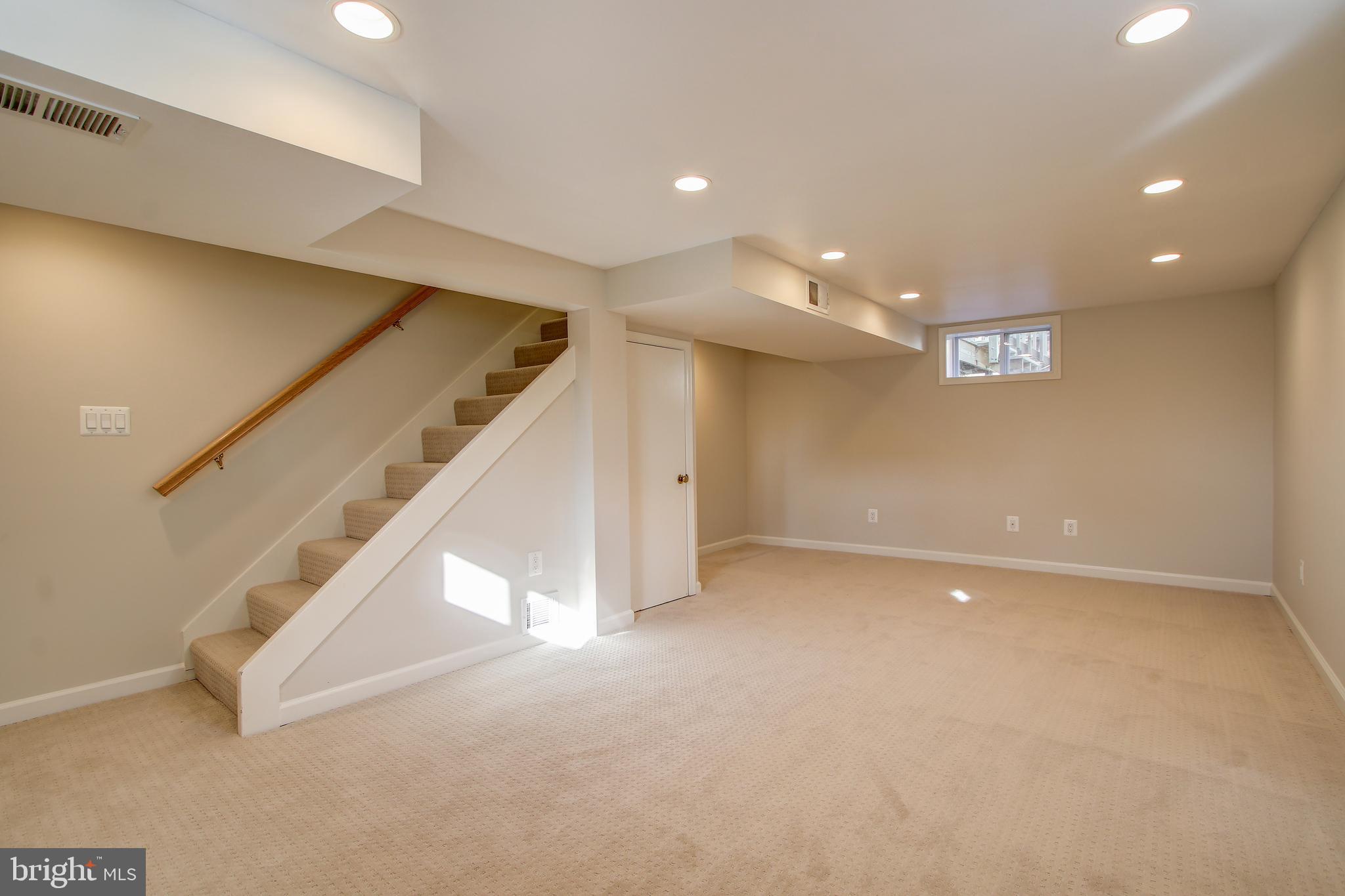 1023 Stirling Road Silver Spring, MD 20901 - Photo 24 of 33