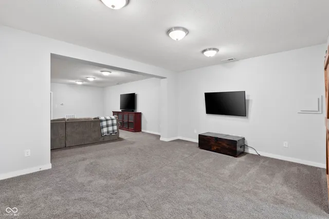 $630,000 | 1401 Farmhouse Drive, Westfield, IN 46074