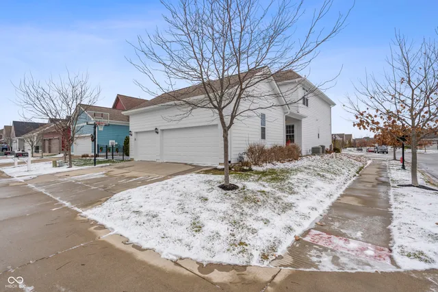 $630,000 | 1401 Farmhouse Drive, Westfield, IN 46074