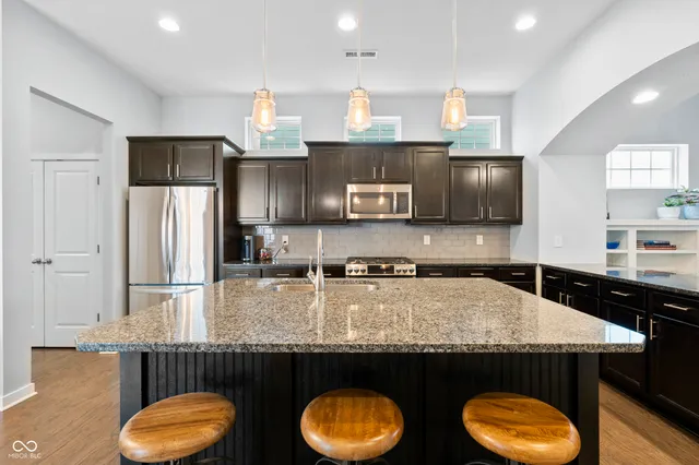 $630,000 | 1401 Farmhouse Drive, Westfield, IN 46074