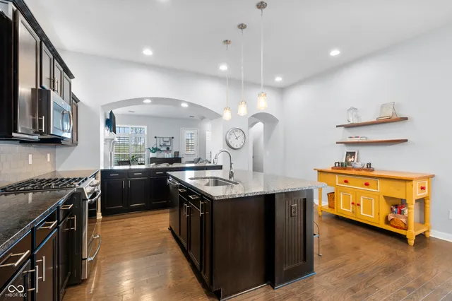 $630,000 | 1401 Farmhouse Drive, Westfield, IN 46074