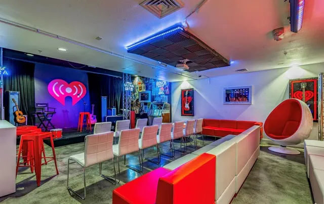 $1,965 | 1659 2nd Street, Unit 515, Sarasota, FL 34236