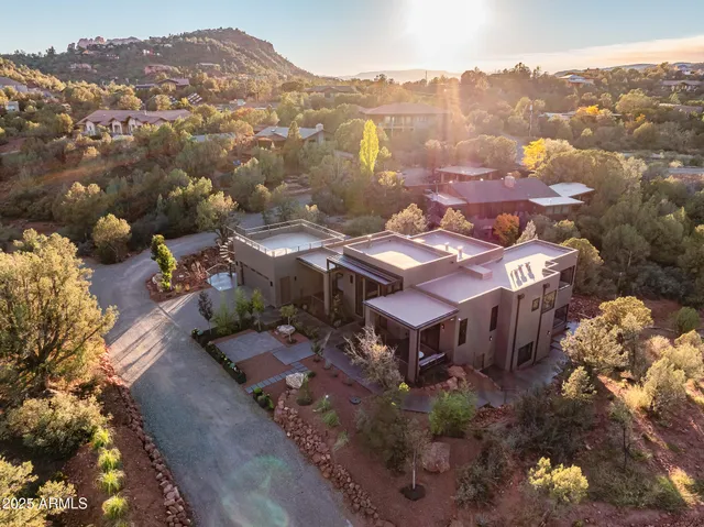 $2,489,000 | 75 Bell Rock Trail, Sedona, AZ 86336