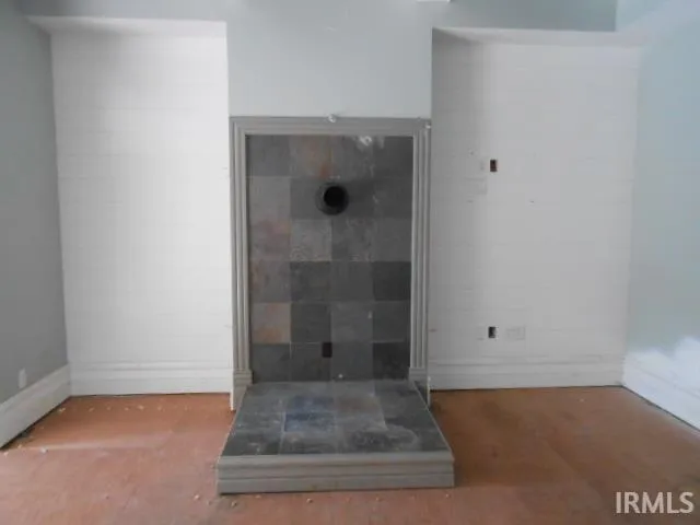 $92,480 | 813 Southeast Riverside Drive, Evansville, IN 47713