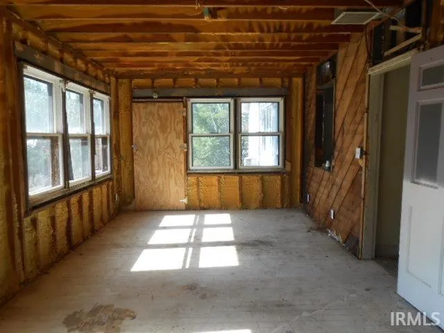 $92,480 | 813 Southeast Riverside Drive, Evansville, IN 47713