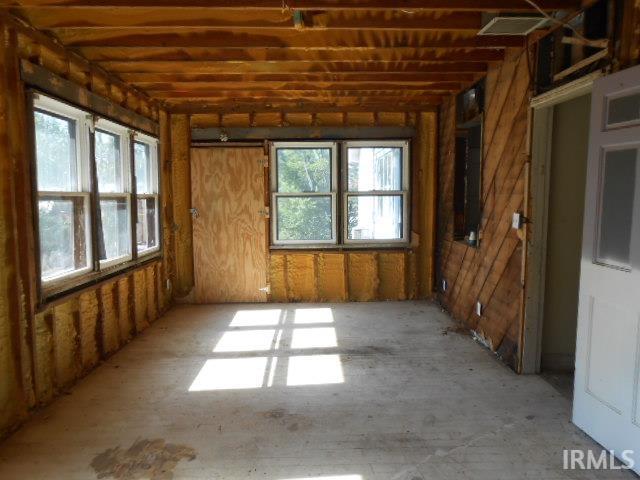 813 Southeast Riverside Drive Evansville, IN 47713 - Photo 20 of 31 Gallery Image 20
