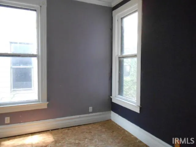 $92,480 | 813 Southeast Riverside Drive, Evansville, IN 47713