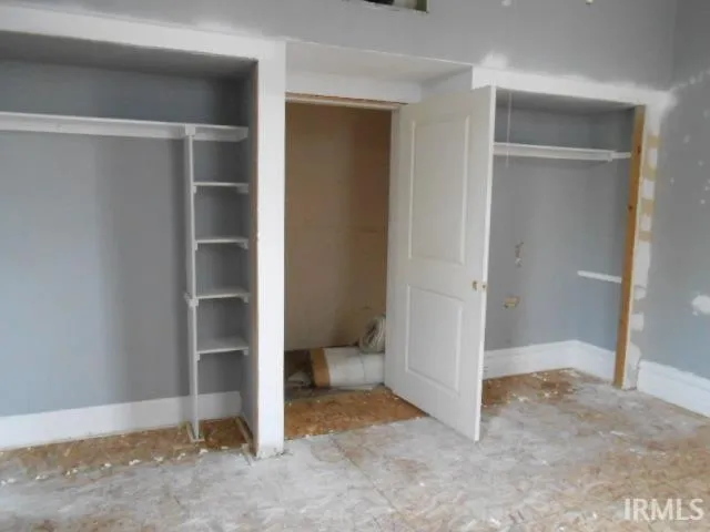 $92,480 | 813 Southeast Riverside Drive, Evansville, IN 47713