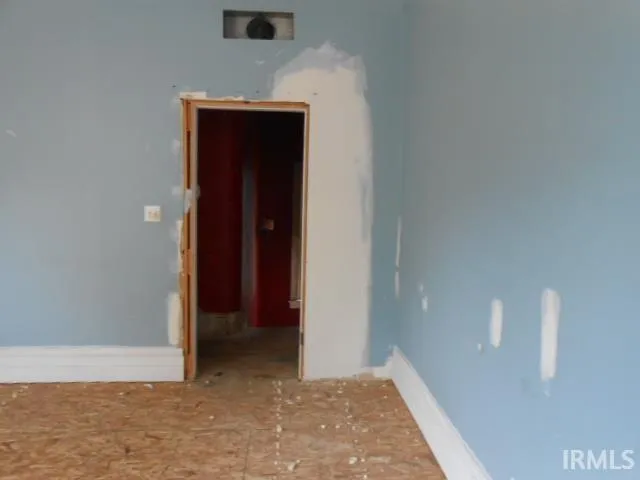 $92,480 | 813 Southeast Riverside Drive, Evansville, IN 47713