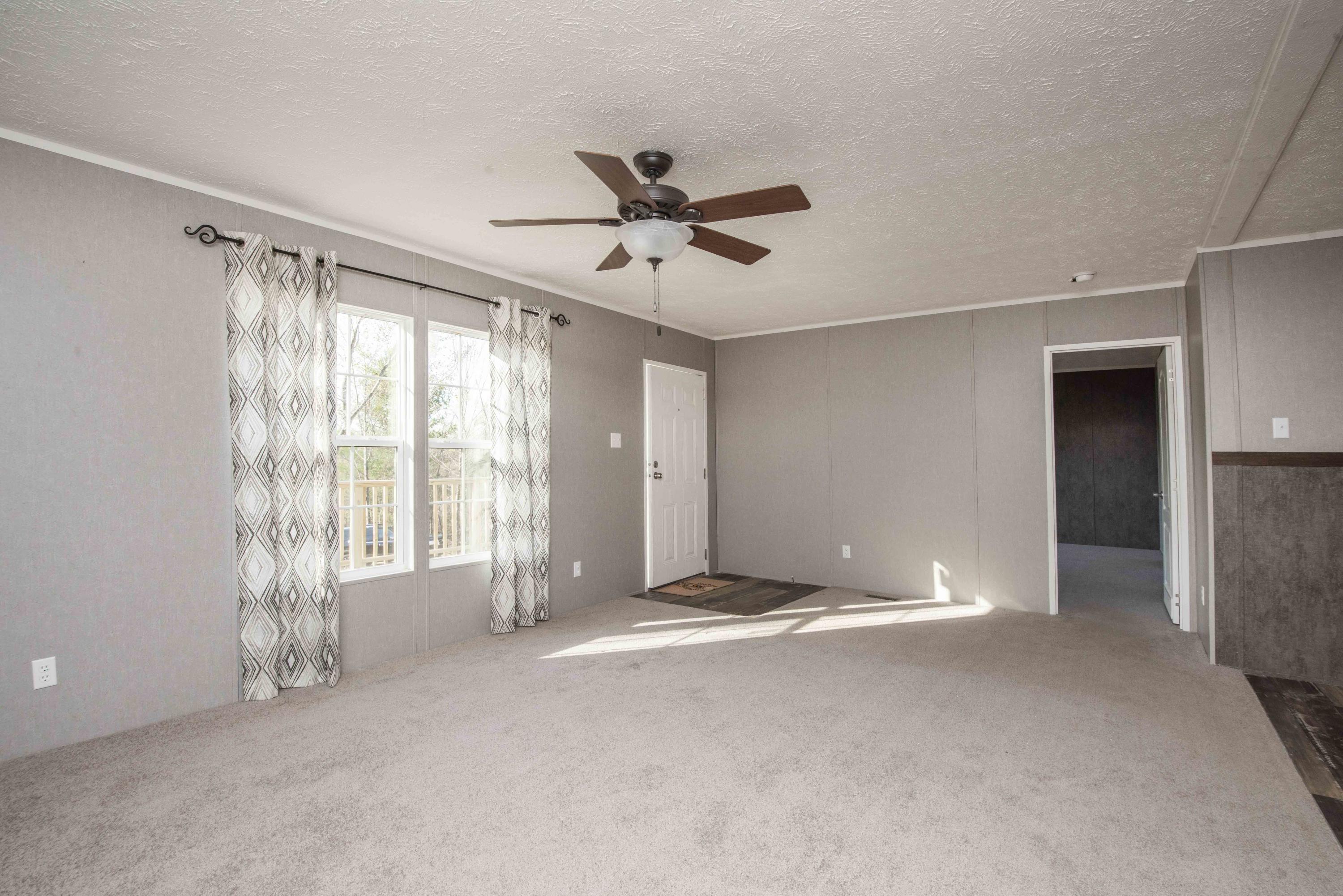 4650 Hall Road Loudon, TN 37774 - Photo 23 of 38 living_1