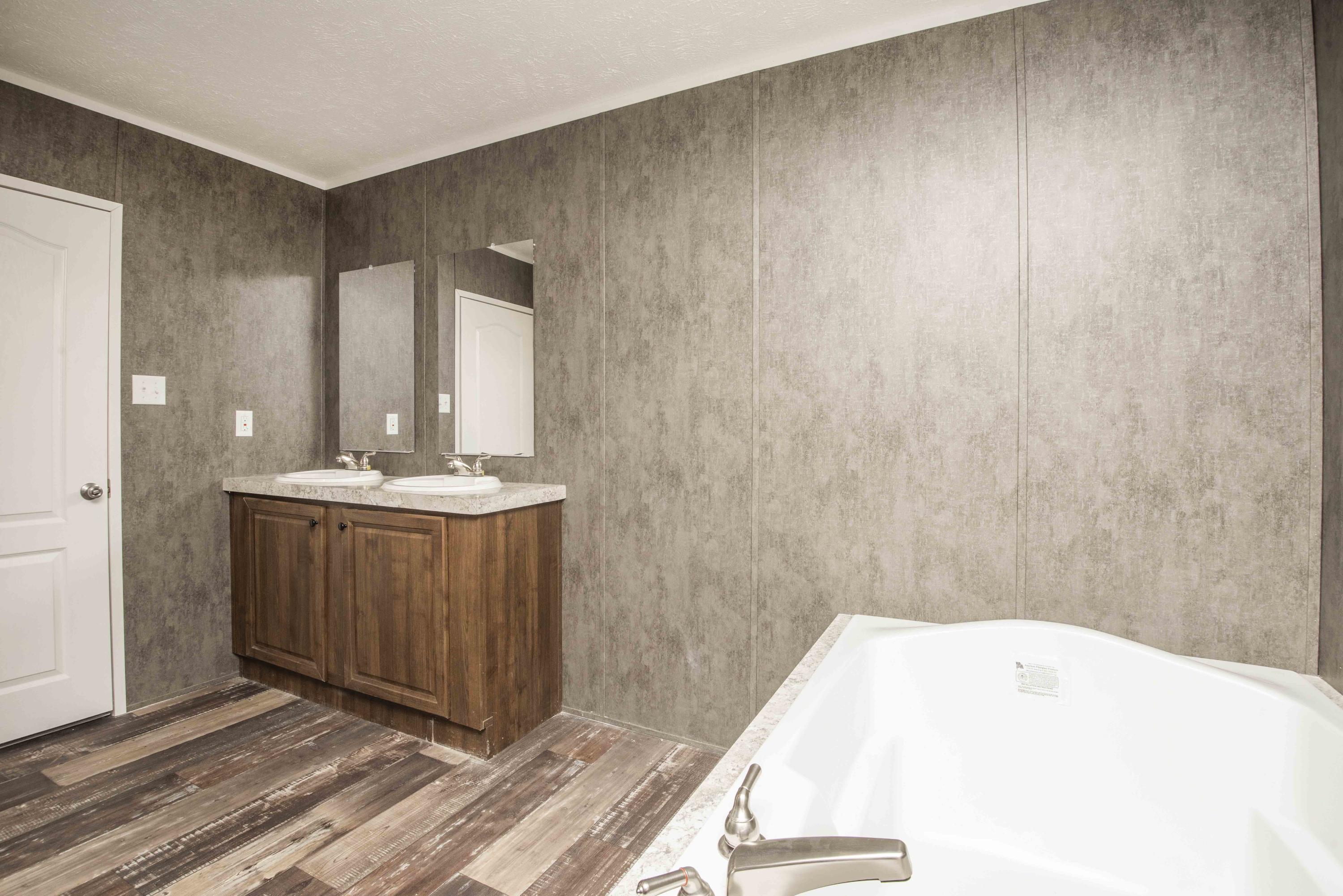 4650 Hall Road Loudon, TN 37774 - Photo 24 of 38 master bath 1_1