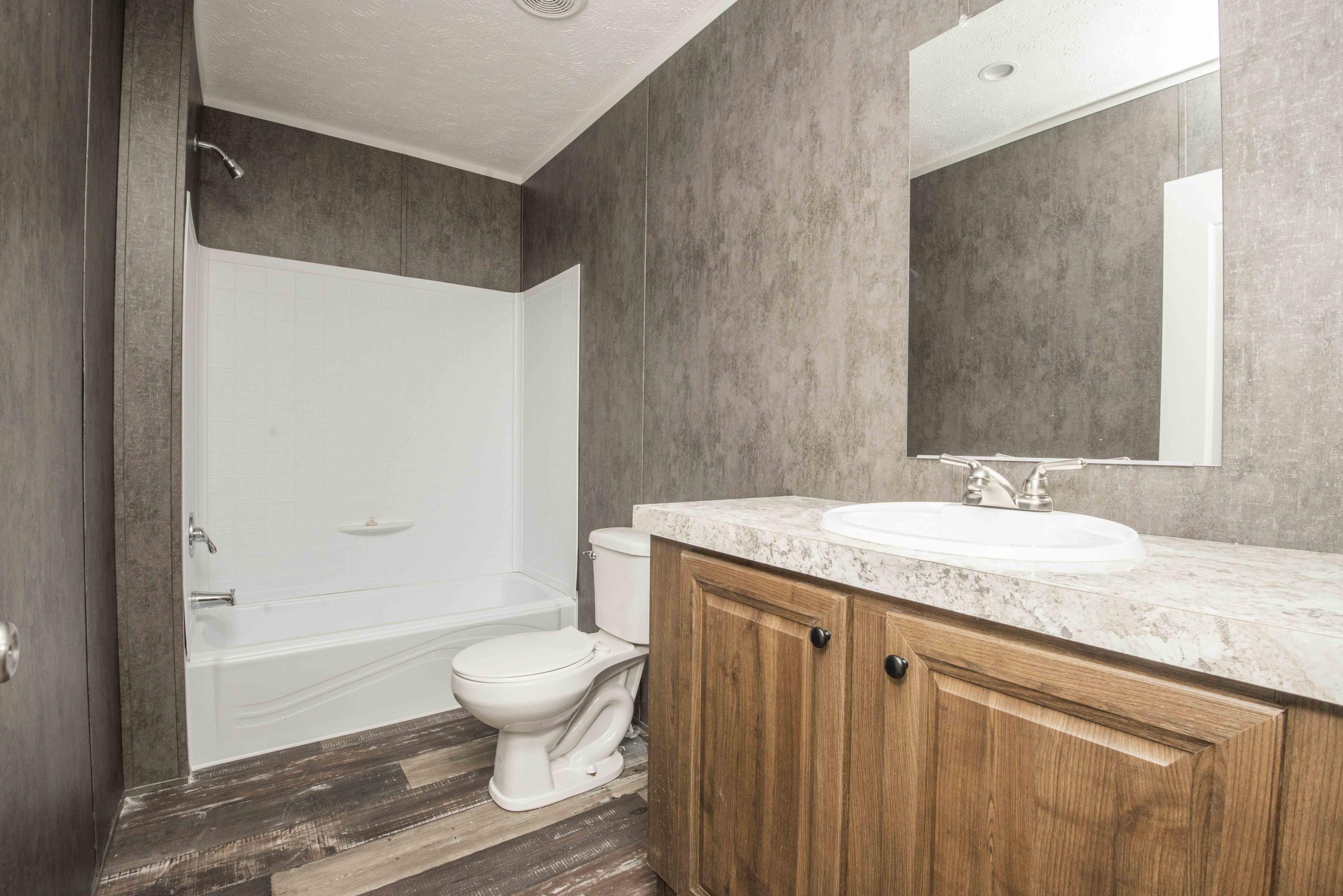 4650 Hall Road Loudon, TN 37774 - Photo 31 of 38 second bath_1