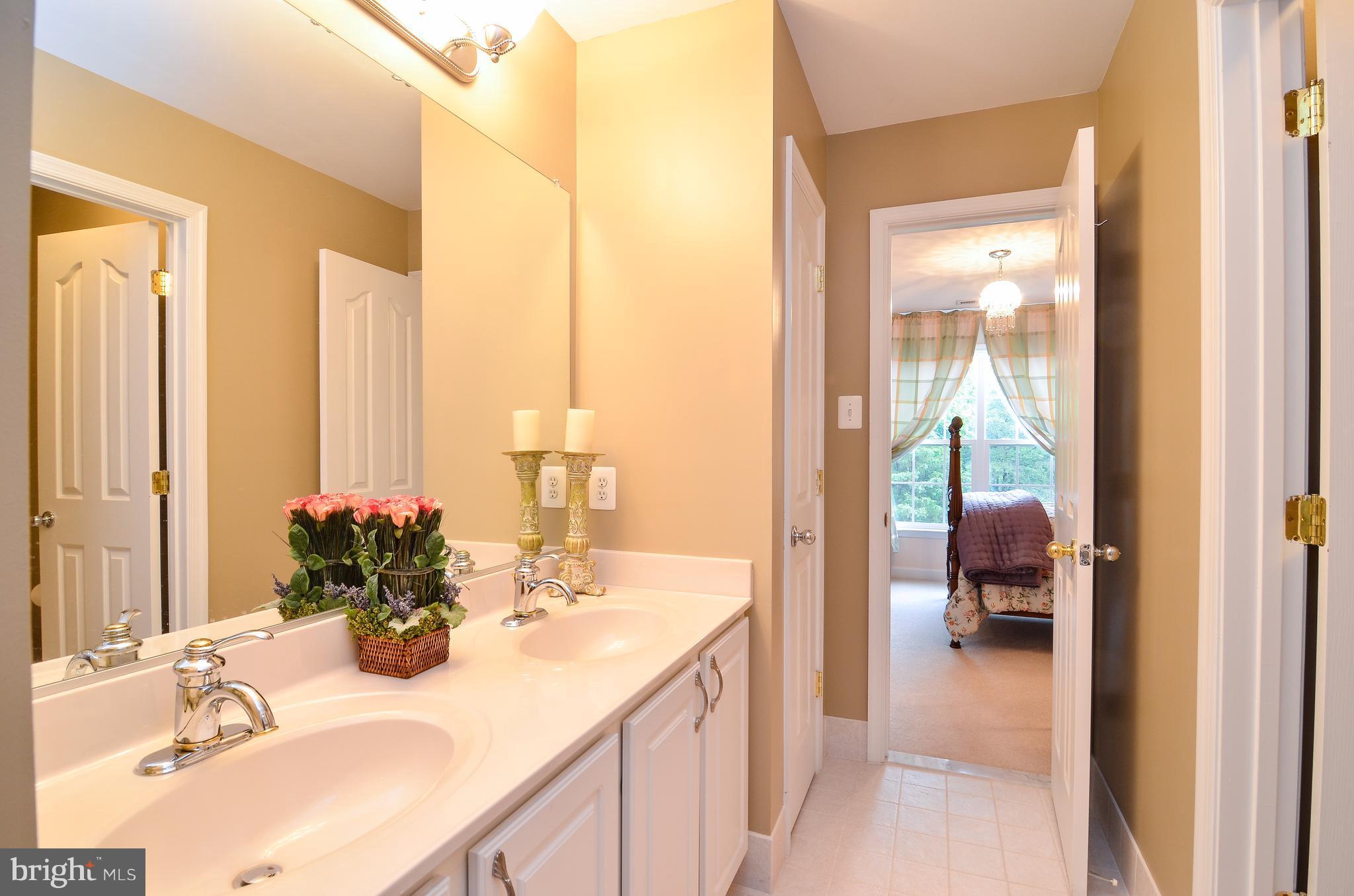7824 Brink Road Gaithersburg, MD 20882 - Photo 24 of 30 Buddy Bath Shared by Bedrooms 2 & 3.