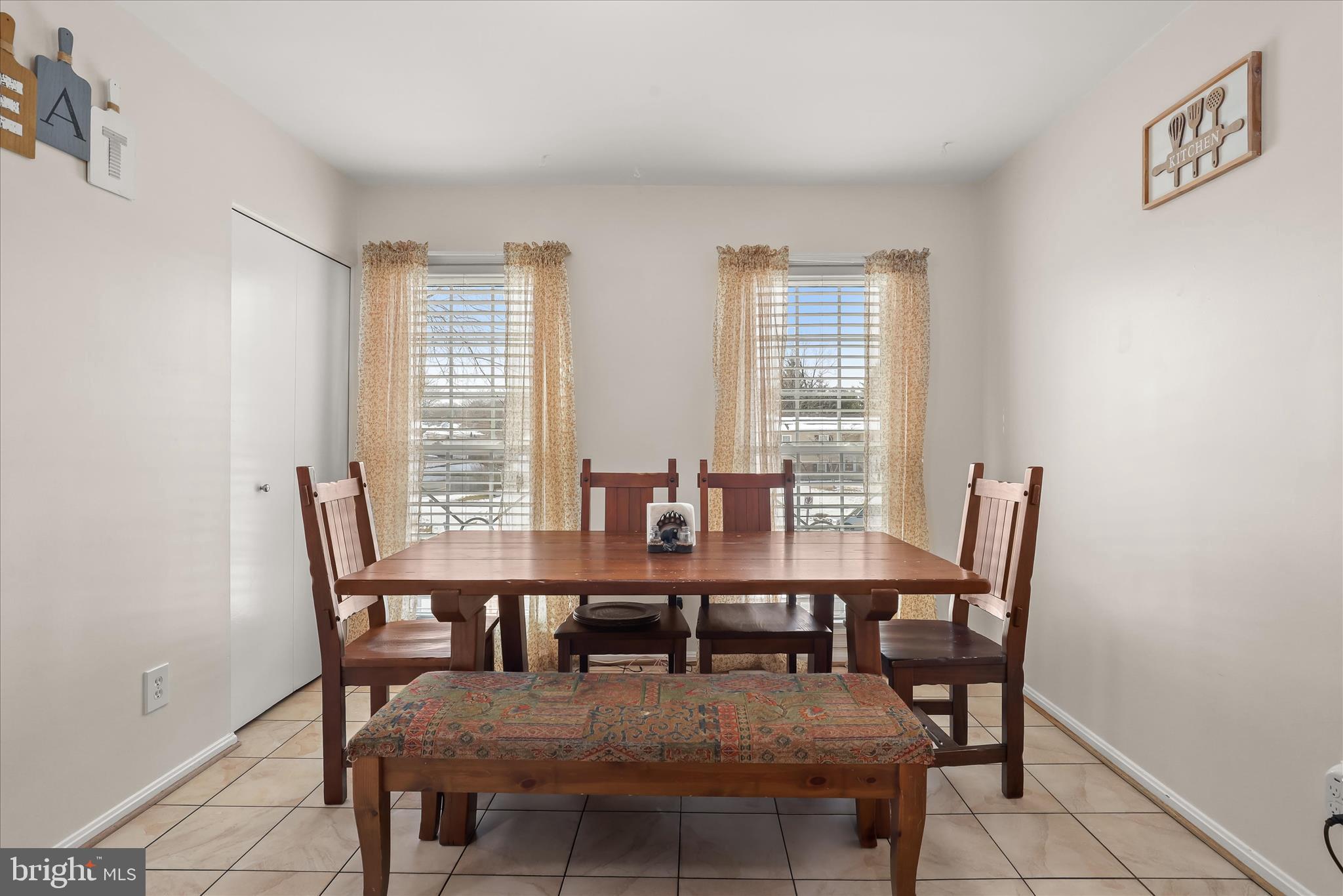 10 Ramsdell Terrace Gaithersburg, MD 20878 - Photo 14 of 40 Breakfast room