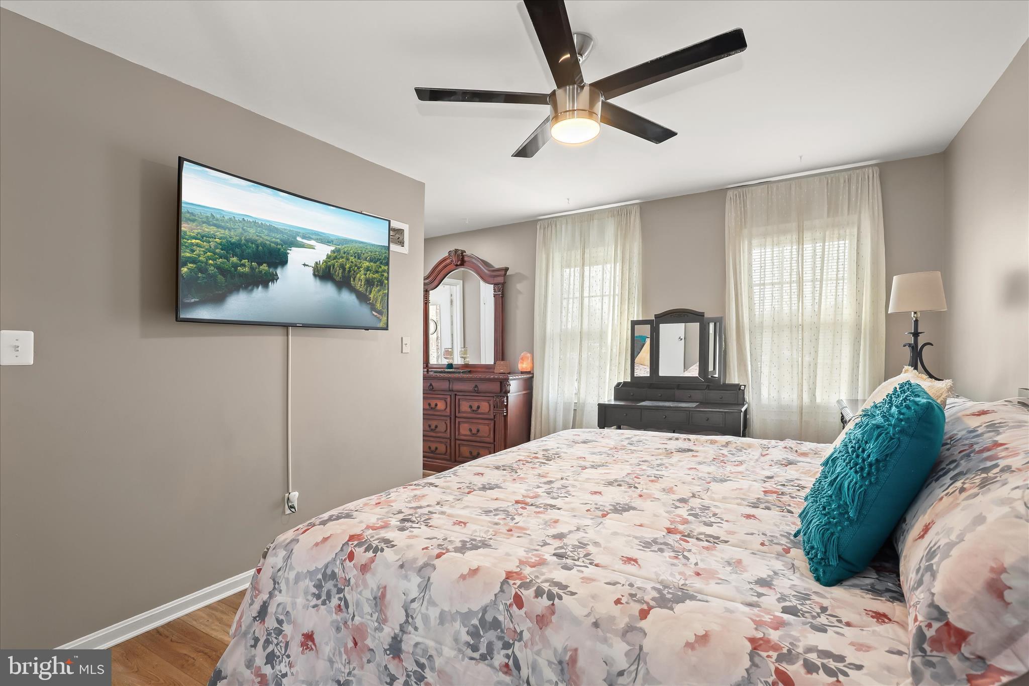 10 Ramsdell Terrace Gaithersburg, MD 20878 - Photo 18 of 40 Primary bedroom