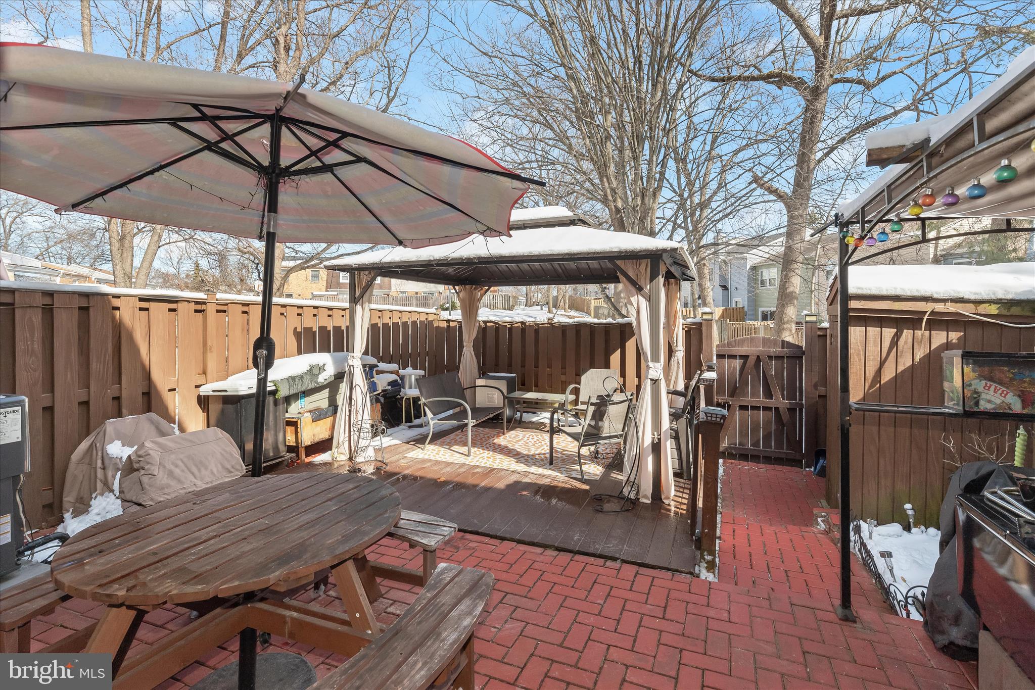 10 Ramsdell Terrace Gaithersburg, MD 20878 - Photo 5 of 40 Privacy fenced yard