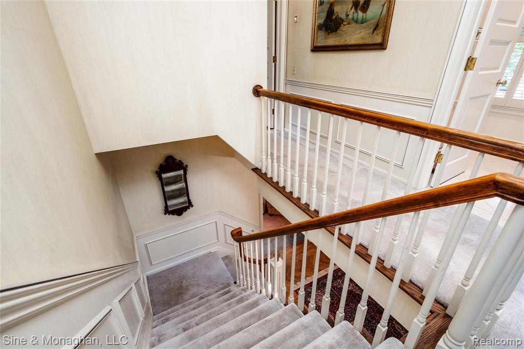 523 Thorntree Road Grosse Pointe Woods, MI 48236 - Photo 38 of 59
