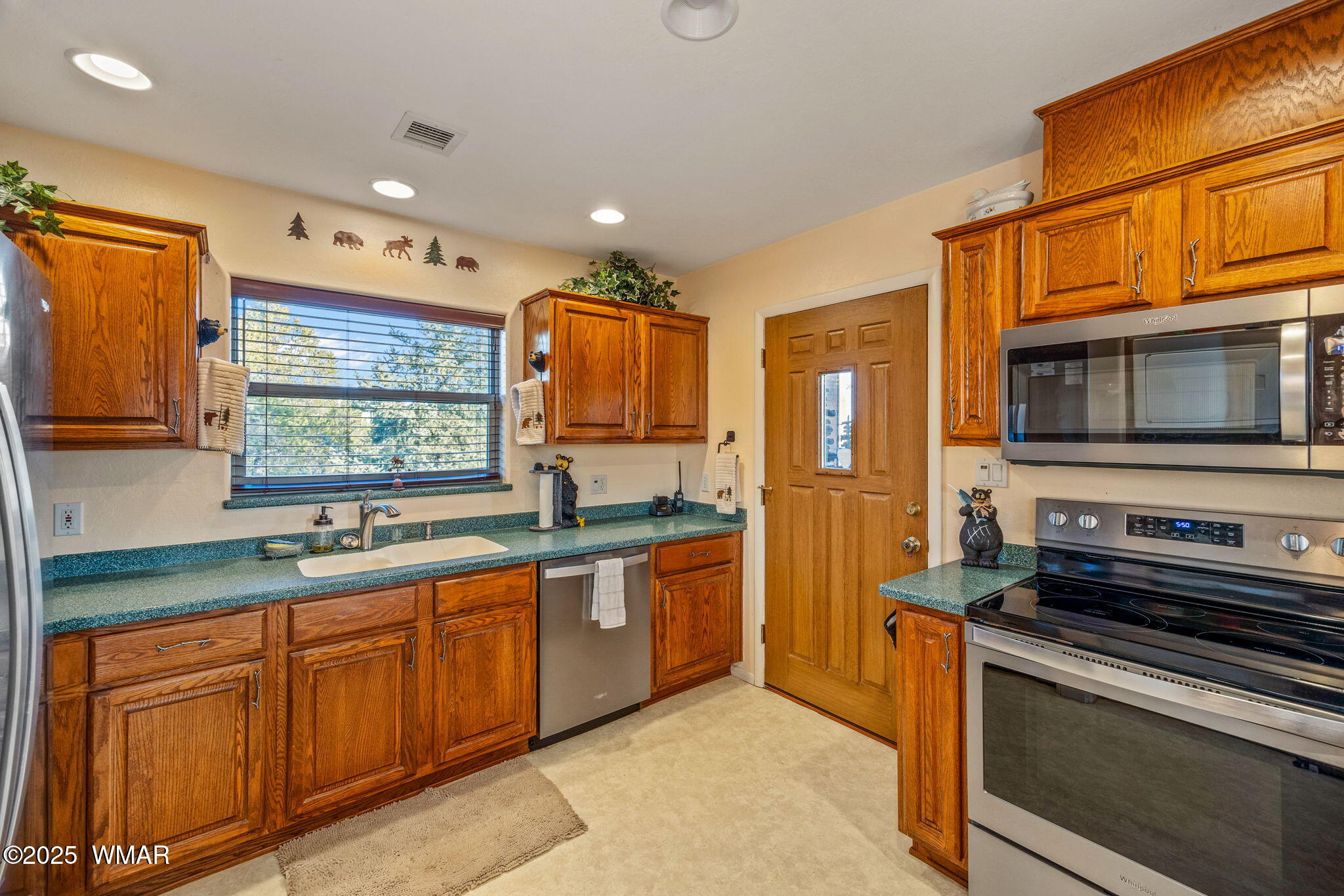 2810 Sky Hawk Drive Overgaard, AZ 85933 - Photo 20 of 47 2810SkyHawkDr-Heber-AZ-16