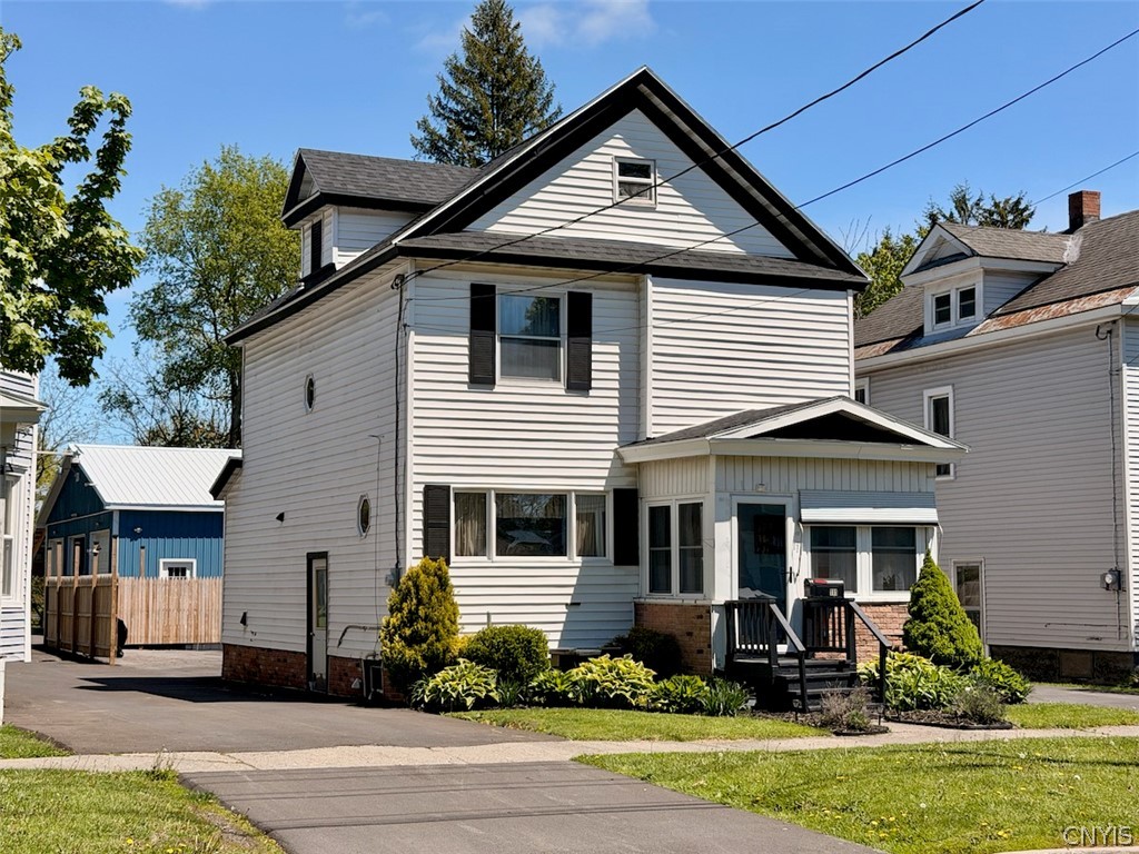 111 West 1st Street South Fulton, NY 13069 - Photo 2 of 25